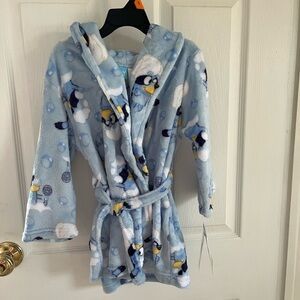 NWT! Bluey Bathrobe Size 4T